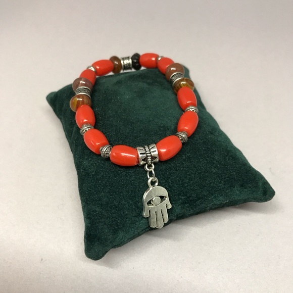 Hamsa bracelet with coral colored beads. New, with Fatima hand charm. - Picture 4 of 6